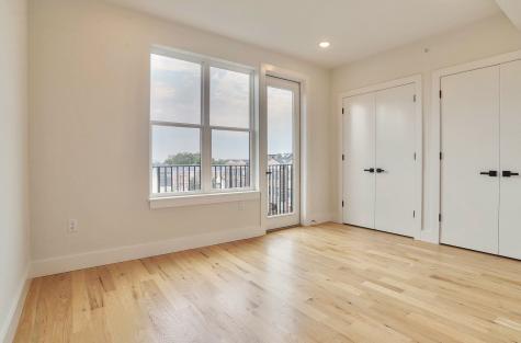 88 Bergen Avenue Jersey City NJ 07305