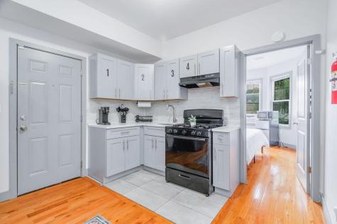 157 Bidwell Avenue Jersey City NJ 07304