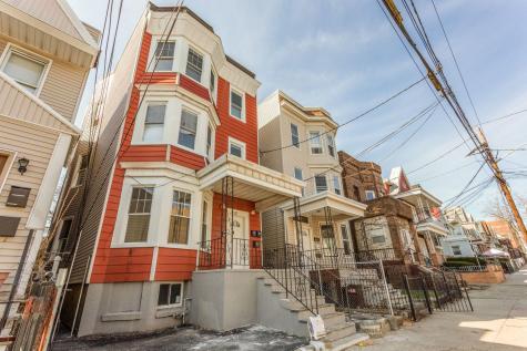 157 Bidwell Avenue Jersey City NJ 07304