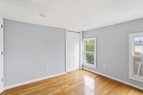 13 Cottage Street Bayonne NJ 07002