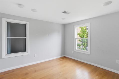 13 Cottage Street Bayonne NJ 07002