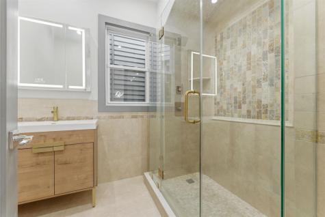 821 18th Street Union City NJ 07087