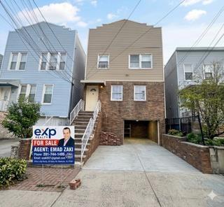 36 West 54th Street Bayonne NJ 07002