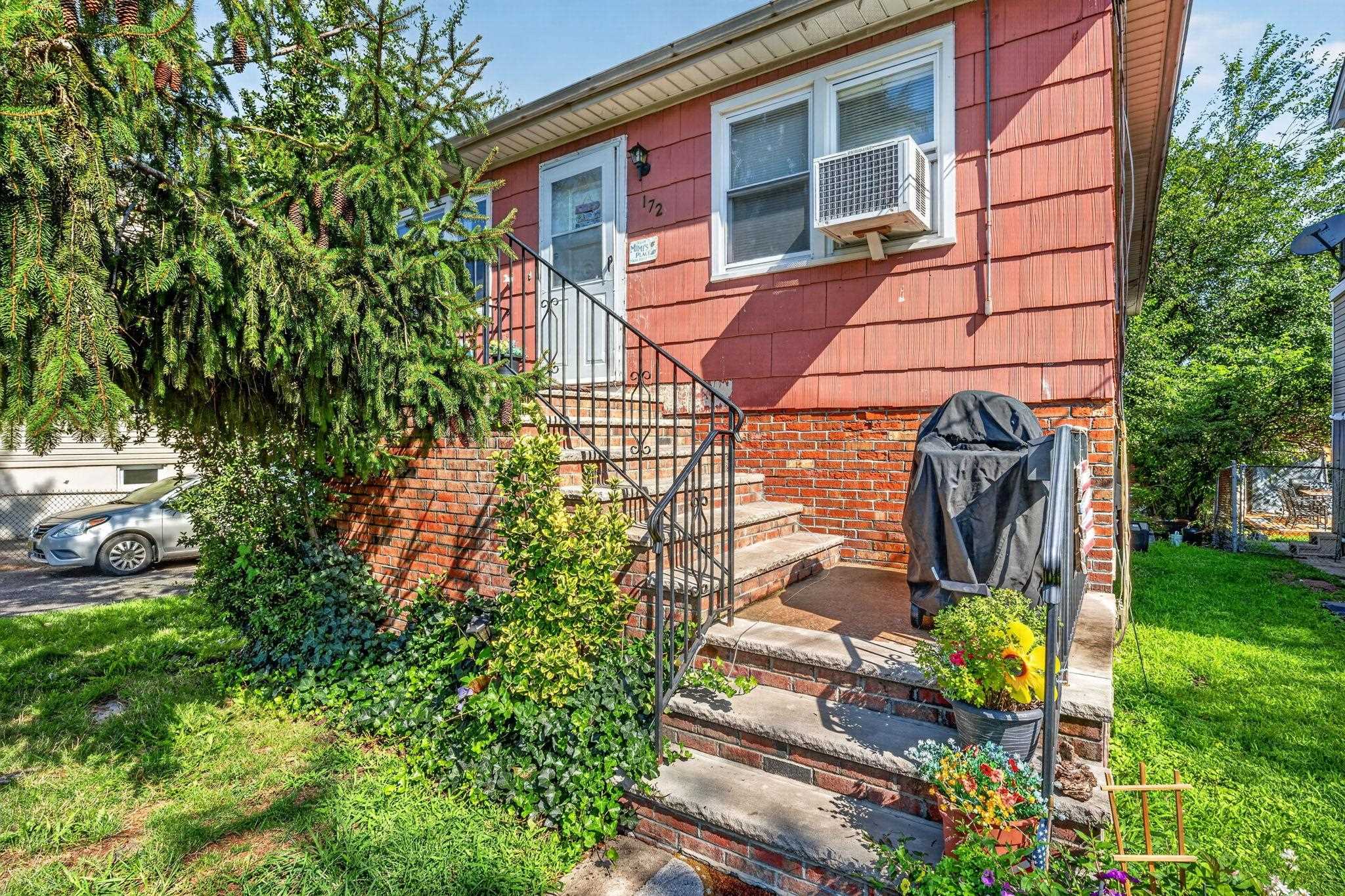 172-176 Meadow Lane Secaucus NJ 07094
