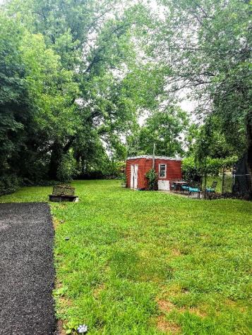 172-176 Meadow Lane Secaucus NJ 07094