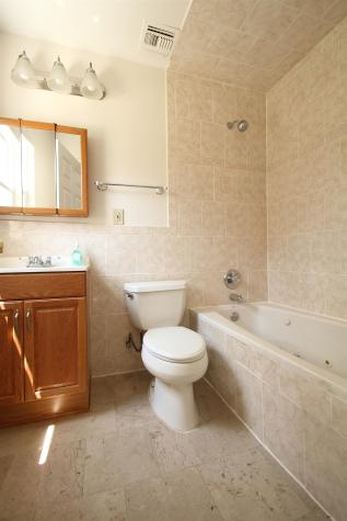 67 Poplar Street Jersey City NJ 07307