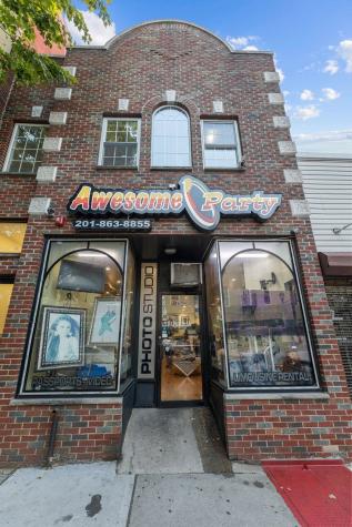 2025 Bergenline Avenue Union City NJ 07087