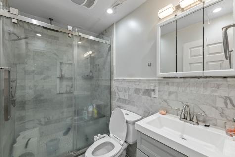 2025 Bergenline Avenue Union City NJ 07087