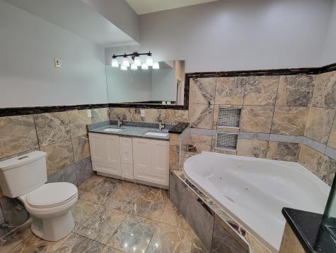 2025 Bergenline Avenue Union City NJ 07087
