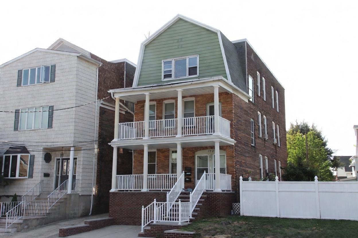 123-125 Newman Avenue Bayonne NJ 07002