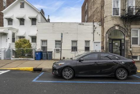 148 19th Street Union City NJ 07087