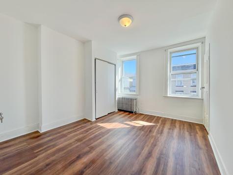 6801 Durham Avenue North Bergen NJ 07047
