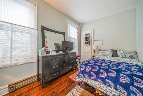 158 West 8th Street Bayonne NJ 07002