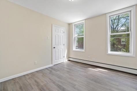188 Avenue B Bayonne NJ 07002