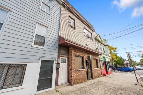 188 Avenue B Bayonne NJ 07002