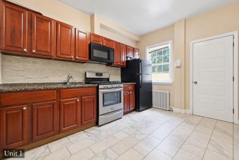 314 21st Street Union City NJ 07087
