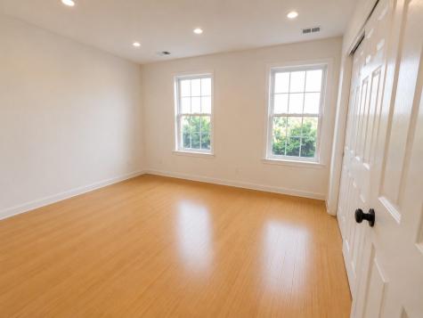17 Willow Street Jersey City NJ 07305
