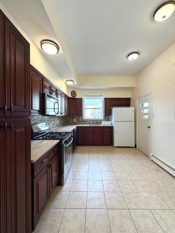 49 East 33rd Street Bayonne NJ 07002