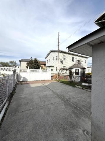 49 East 33rd Street Bayonne NJ 07002