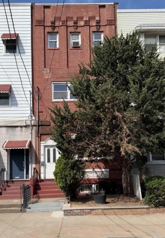 49 East 33rd Street Bayonne NJ 07002