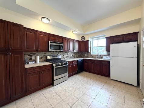 49 East 33rd Street Bayonne NJ 07002