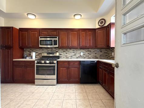 49 East 33rd Street Bayonne NJ 07002