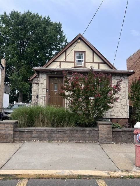 7107 Polk Street North Bergen NJ 07047