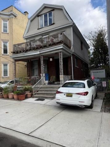 212 52nd Street West New York NJ 07093
