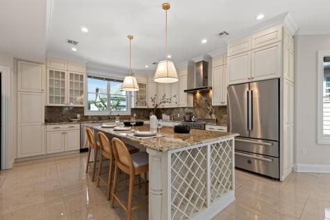 71 King Avenue Weehawken NJ 07086