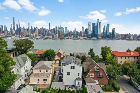 71 King Avenue Weehawken NJ 07086