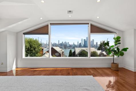 71 King Avenue Weehawken NJ 07086
