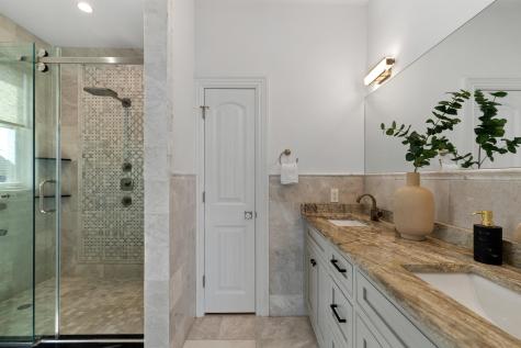 71 King Avenue Weehawken NJ 07086