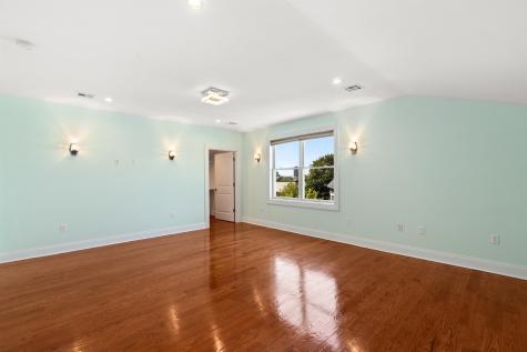 71 King Avenue Weehawken NJ 07086
