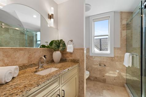 71 King Avenue Weehawken NJ 07086