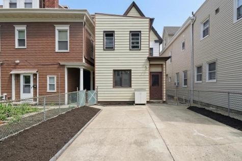 281 Avenue C Bayonne NJ 07002