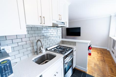 6515 3h Boulevard West New York NJ 07093