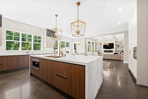 396 Knollwood Drive Ridgewood NJ 07450