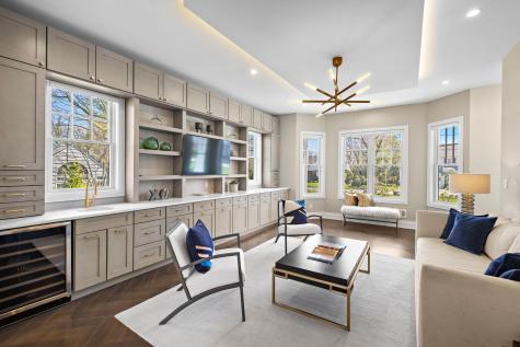 396 Knollwood Drive Ridgewood NJ 07450