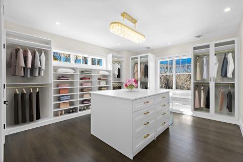 396 Knollwood Drive Ridgewood NJ 07450