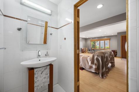 262 Grace Avenue Secaucus NJ 07094