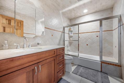 262 Grace Avenue Secaucus NJ 07094