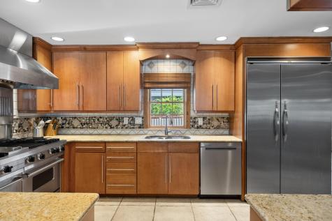 262 Grace Avenue Secaucus NJ 07094