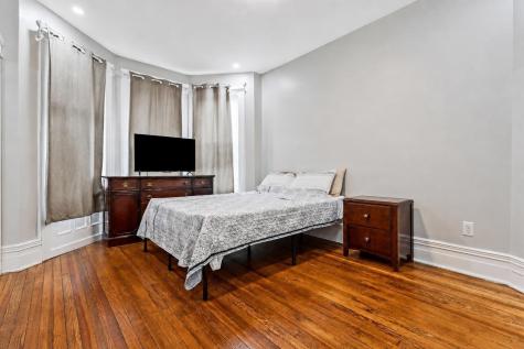 257 Woodlawn Avenue Jersey City NJ 07305