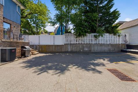 126 West 33rd Street Bayonne NJ 07002