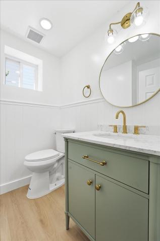 2 Laurel Court Jersey City NJ 07302