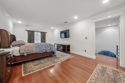 18 Gail Place Secaucus NJ 07094