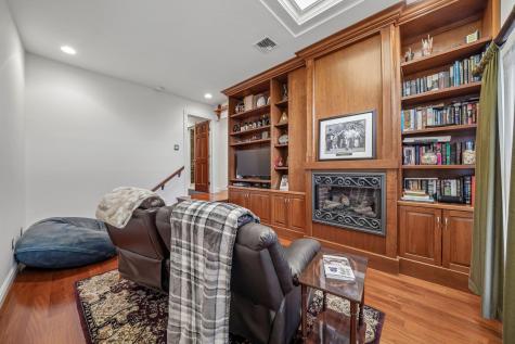 18 Gail Place Secaucus NJ 07094