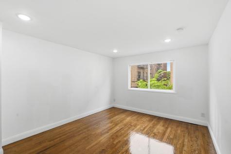 8 Van Nostrand Avenue Jersey City NJ 07305