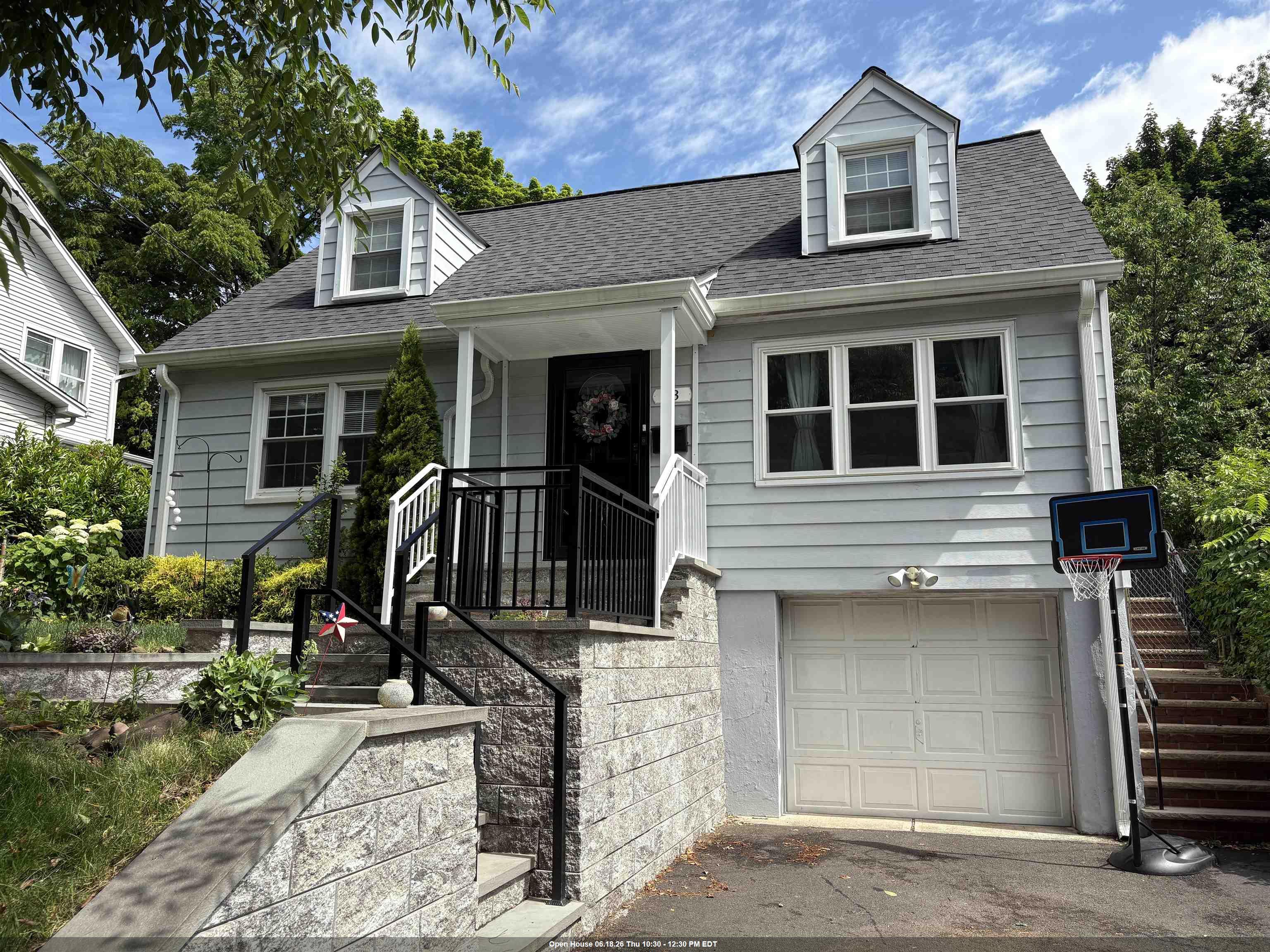 33 Yantecaw Avenue Bloomfield NJ 07003-2834