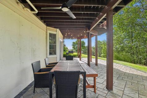 4 Point View Oakland NJ 07436-2366